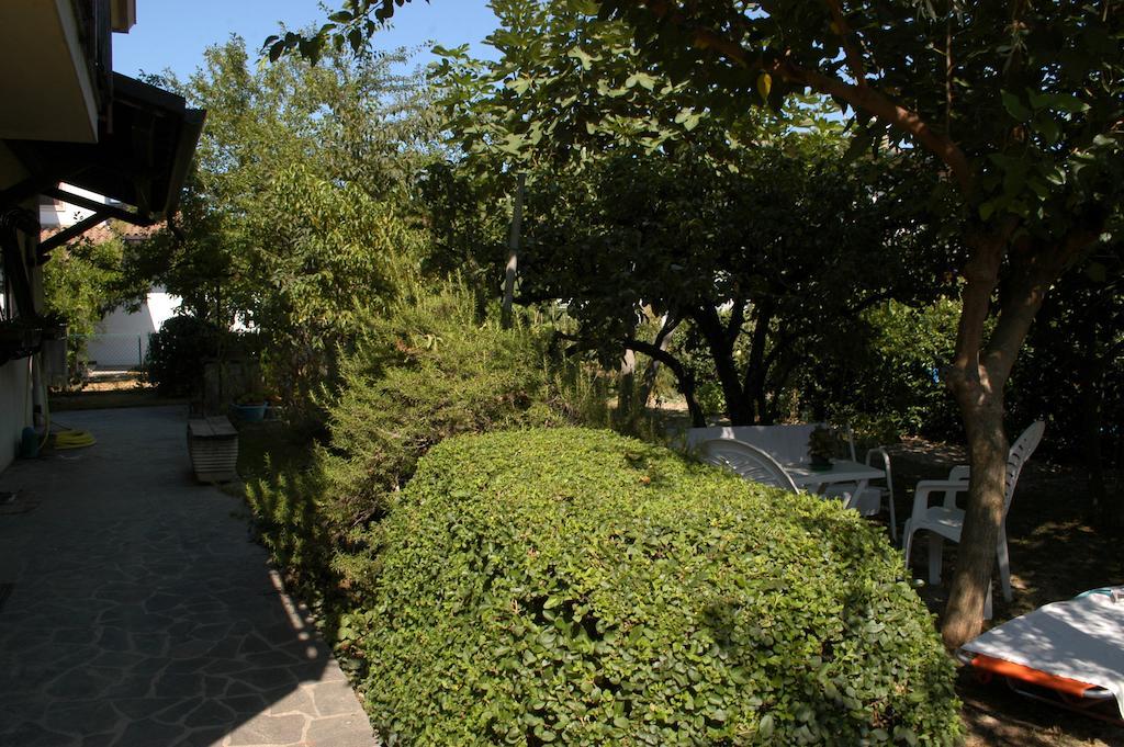 Casa Irene Bed & Breakfast Torri di Quartesolo Exterior foto